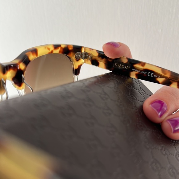 Gucci sunnies - Picture 3 of 7